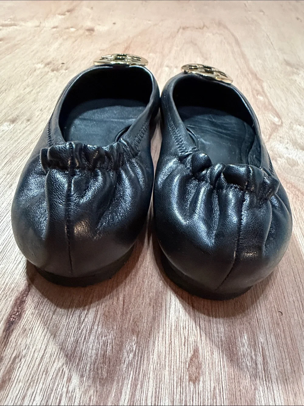 Tory Burch Leather Black Flats with Gold Logo size 8.5/9